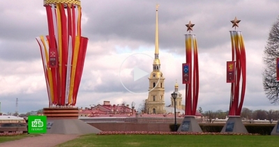 Петербург готовится к празднованию Дня Победы: величественное оформление и глубокий патриотизм
